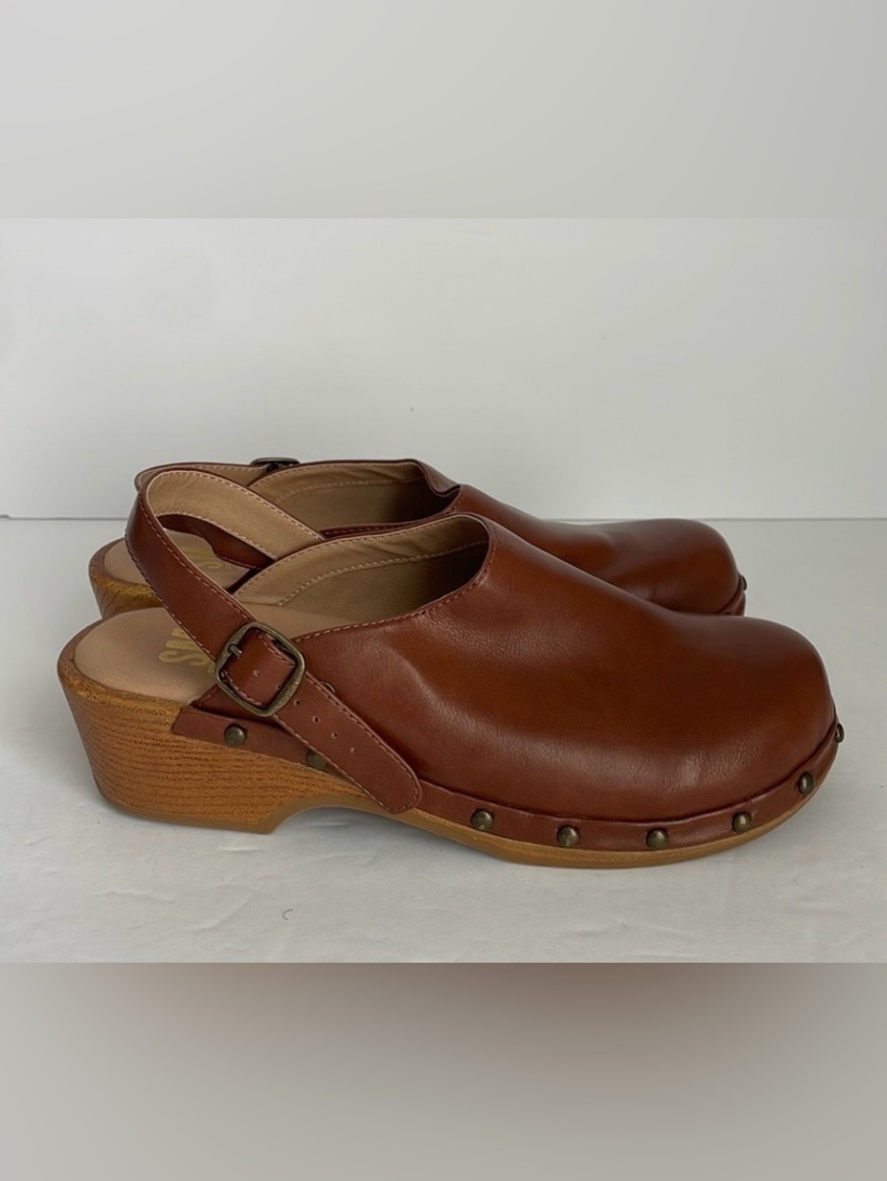 SM New York Women’s Clogs Camel 9